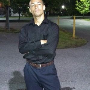 Meet your Posher, Derrick